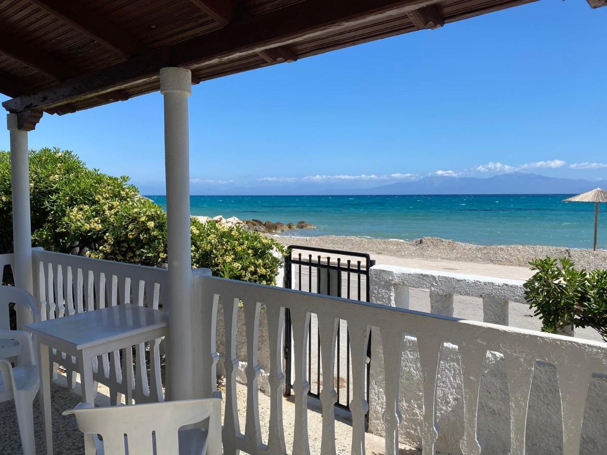 Alexia'S Beach House Káto Ássos Екстериор снимка