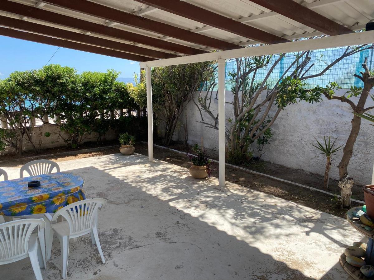 Alexia'S Beach House Káto Ássos Екстериор снимка