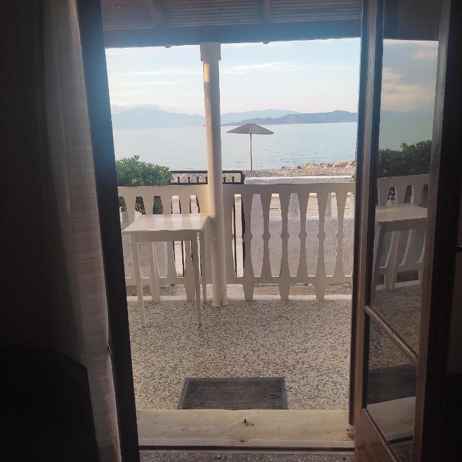 Alexia'S Beach House Káto Ássos Екстериор снимка