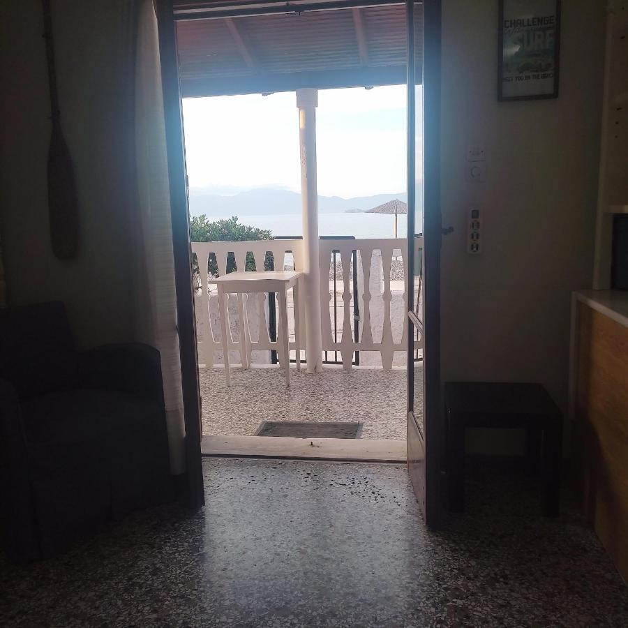 Alexia'S Beach House Káto Ássos Екстериор снимка